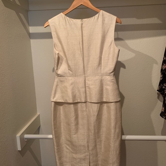 Neiman Marcus AG Phillips Beautiful Wedding Dress or Mother of the Bride size 8 - Picture 4 of 5